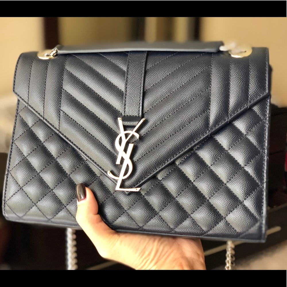 ❌SOLD❌ V-Flap Large  Shoulder Bag